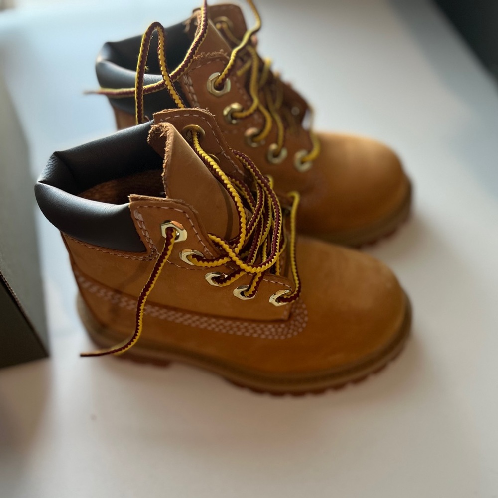 Timberland wheat toddler boots